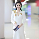 乌拓新款高端主持人礼服白色晚优雅轻奢年会晚会演出服端庄大气感 白色 XL