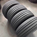 米其林轮胎 215 225 235 245 255 40 45 50/55R17R18R19R20R21寸 黑色 205/55R16