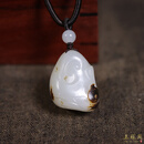 玉蘇周现货典藏玉苏周16.5克新疆和田玉籽料白玉时来运转雕刻黑皮吊坠