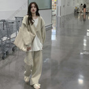 GUYN孕妇套装2025新款宽松休闲韩版外出圆领针织上衣裤子春秋冬两件套 杏色套装 M.