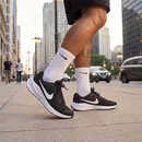 耐克NIKE男子跑步鞋REVOLUTION 7运动鞋FB2207-001黑白41