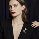 赫莲娜玉兰花胸针高档女气质别针防走光女士胸针西装胸针生日礼物 玉兰花胸针【七仓直发】