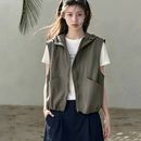 韩系运动风轻户外连帽马甲女秋季新款简约无袖拉链外套休闲马夹 军绿色 L 120-155斤