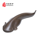 涧溪宜兴精品紫砂茶宠鲶鱼舞狮人张爱成手工连年有余雕塑茶宠摆件可养