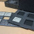 芯片样品盒收纳盒集成摆放黑色凹槽格子海绵ic存放试验周转 大款H 92*120*16mm 内格尺寸32*