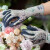 日本towa薄款园艺手套花园种花种植花店花艺师专用 玫瑰月季防割防刺防水 3色可选 S/M/L一双装 尊贵蓝 S