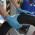 爱马斯 GWSG 一次性PVC+丁腈材料合成防护手套防水防滑蓝色合成防护手套 S码  100只/盒 10盒装