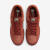 耐克（NIKE）女士板鞋复古绒面革低帮舒适百搭休闲鞋时尚旅游鞋SB Dunk Low 红色 35