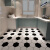 南孜 新款浴室厨房卫生间客厅房间加厚防水自粘洗手间地面贴墙贴 黑白6边型地板贴B  1米长1.2米宽  大