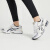 亚瑟士（asics）减震防滑耐磨女子跑步鞋 白色/黑色/银色 41.5