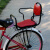 自行车儿童座椅后置 电瓶车座椅儿童电动自行车儿童座椅后置小孩学生宝宝安全后坐加厚加宽棉雨棚防风 红色座椅(n型扶手)