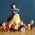 迪士尼白雪公主与七个小矮人公仔模型摆件人偶玩具情景烘焙装饰 成年白 二代白雪+7个小矮人