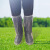 COFLYEE 一次性防护靴套塑料靴套畜牧养殖场长筒鞋套雨天户外防水隔离鞋套定制 透明色
