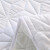 南极人 四季款可防水床褥子双人薄床垫子保护垫加厚防滑床护垫可折叠可机洗隔脏隔尿垫被 防水床护垫-白色 1.2*2.0米