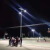 亮铭佳12V太阳能篮球场照明灯杆太阳能足球高杆投光工程led路灯工厂大功率户外高8米3头200W