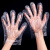 者也 一次性PE手套家用厨房食品餐饮卫生隔离手套防水防护手套 透明手套1g