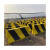 北京道路安全防撞墩 黄黑色水泥隔离墩 坚固耐用 分流道路墩定 200x100x20x50CM