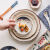 古艾 日式餐具套装饭碗家用吃饭碗碗具创意碗个性菜碗子汤碗陶瓷碗组合 5.5英寸梅花盘-梅花红