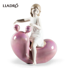 LLADRO雅致 摇摆摇摆 儿童瓷偶 粉色/亮面配哑光