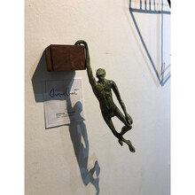 维格列艺术 Chanachai 进口青铜雕塑《悬挂》艺术雕塑摆件饰品客厅摆件办公室书房摆件艺术品