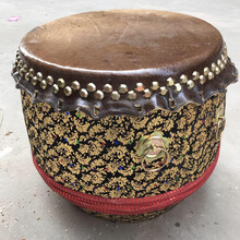 佛山狮鼓 12 14 16 18 20寸牛皮鼓 舞狮南狮醒狮鼓锣鼓龙舟鼓 18寸黑色鼓身配鼓棒