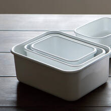 诺生集品 日本进口FUJIHORO搪瓷保鲜盒冰箱专用 长方形密封食品收纳盒家用 素白保鲜盒/深型0.7L