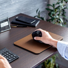 SANWA SUPPLY 双面2用鼠标垫 硬质铝合金耐磨 皮革面 附防滑橡胶垫 游戏办公 CA 茶色 A4方形