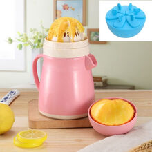 破损包赔 多功能家用手动迷你榨汁机 压榨机儿童  蔬菜辅食水果汁 粉色企鹅【加厚】+棒冰模具圆形 颜色随机
