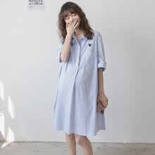 孕妇装夏装孕妇裙孕妇连衣裙时尚休闲条纹款衬衫裙潮宽松中长款潮妈夏天外出夏裙孕妈装 蓝条纹_黑刺绣丸子头 L