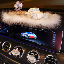 汽车内饰品摆件创意装饰用品大全车载香水香薰持久淡香女神款 白大号车【香水版】+毛绒垫+钻灰气球+白色天鹅风口