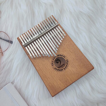 T9 拇指琴卡林巴琴拇指钢琴17音乐器非洲手指琴单板kalimba琴便携儿童玩具易学 17音符文款【单板】