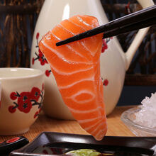 三文鱼(中段)刺身新鲜切割三文鱼生鱼片即食生吃日料生鱼片 1 份【去皮边角430克/份】