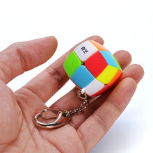 奇艺小馒头三阶钥匙扣魔方金字塔枫叶面包形小三阶边长3厘米迷你3阶磨砂面玩具 2阶钥匙扣魔方