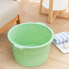 优工坊养生足浴盆按摩泡脚桶家用保温泡脚盆加厚加高塑料洗脚盆洗脚桶 轻薄款-条纹带按摩清新绿