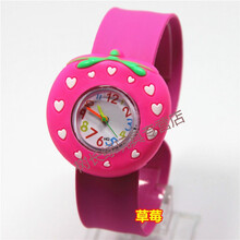 儿童小礼品手表拍拍表卡通儿童玩具手表男女孩电子表幼儿手表 草#莓玫红