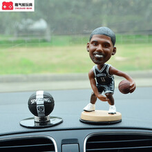 汽车摆件科比挂件篮球配饰摆件公仔创意中控台科比摇头车内装饰品车载 欧文+篮球
