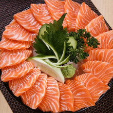 三文鱼(中段)刺身新鲜切割三文鱼生鱼片即食生吃日料生鱼片 5份【去皮边角430克/斤】