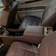 奔驰R350 R320 R300 R级中排改装充电款扶手箱专车专用储物箱 黑色