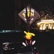 网红潮皮卡丘卡通公仔汽车内饰后视镜挂件鞋模车载香片挂饰 黑皮卡丘+皮绳【+香片】