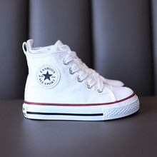 乔·丹(中国)专卖儿童高帮帆布鞋年春秋男童女童休闲小白鞋韩版中大童板鞋新品 白色 19码内长14.0cm