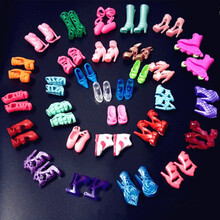 巴比娃娃的鞋子皇冠  洋娃娃手工鞋子衣服通用婚纱首饰皇冠儿童女孩公主过家家配件饰 30双鞋子 30厘米娃娃佩戴