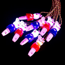 鹿凌青发光口哨闪光表情奥特曼口哨儿童电子玩具五彩绳节日口哨 小猪佩奇口哨2个送一个随机送