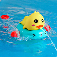 小鸭子水枪婴儿童宝宝洗澡戏水室内玩具套装花洒喷水捏捏叫游泳池 软胶喷水划桨小鸭