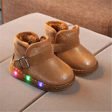巴布旗 亮灯雪地靴宝宝鞋冬季新款1-3-5岁2男童鞋子儿童鞋女保暖小童棉鞋 香槟色 21码/内长13cm
