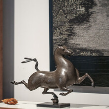 墨斗鱼 限量客厅装饰品桌面艺术品摆件欧式家居青铜雕塑送朋友办公室摆件 周游现代动物马简约 春风之一