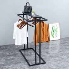 老夫特 中岛架落地服装店展示架双排中间货架女装童装双杠衣服侧挂衣架 长150*宽50*高150【带底板】 哑光黑 官方标配