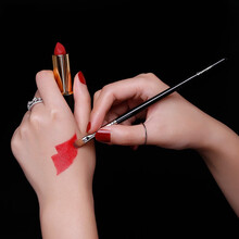 朗颜貂毛混纤维毛平头唇刷伸缩便携式款化妆师专用细节唇膏刷画口红刷单支带盖初学者唇膏唇釉唇笔彩妆化妆刷 E03长杆平头唇刷 一支装