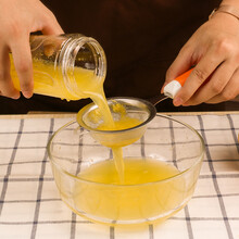 神斧 时尚新款豆浆榨果汁机宝宝辅食滤网筛密细家用迷你小号漏勺面粉婴儿厨具锅铲 桔红色