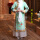 浅绿长袍+白裙+贈围巾手帕