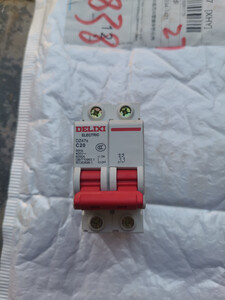 德力西电气空气开关 2p家用单相总闸开关空开断路器空气开关 40a